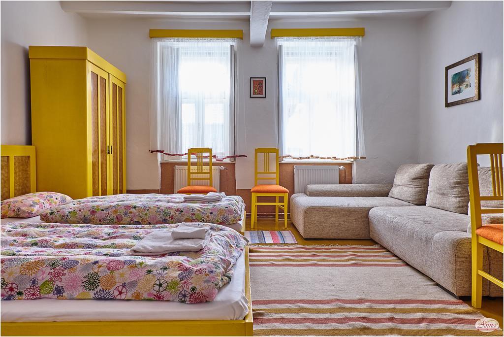 Ana Guesthouse Senta Esterno foto